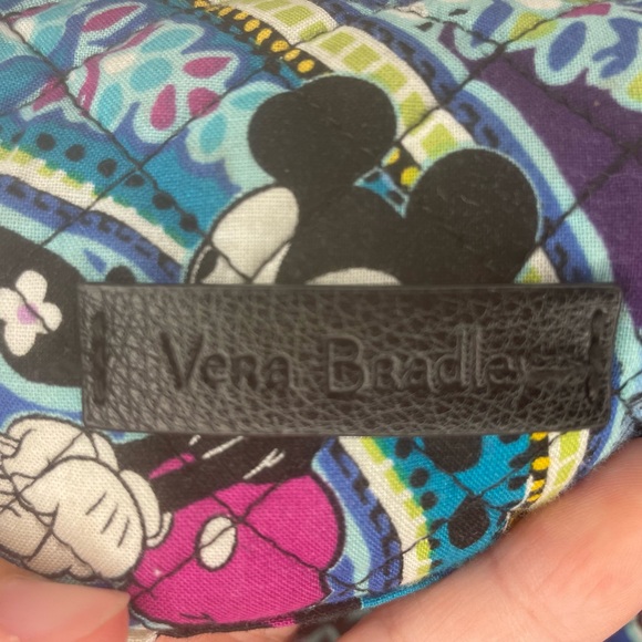 COPY - Vera Bradley- Disney themed Mickey Mouse crossbody - Picture 7 of 9